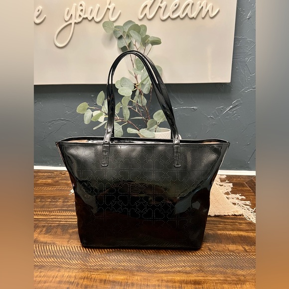 Kate Spade New York Tote perforated spade flower pattern Authentic - Picture 5 of 12